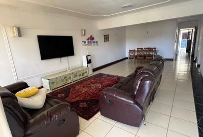 3 Bed Apartment with En Suite in Lavington