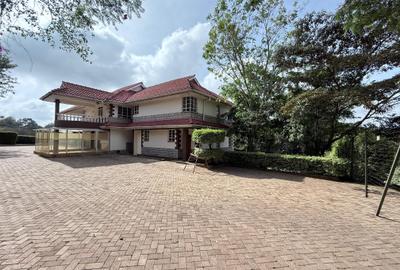 5 Bed House with En Suite at Karen - 2