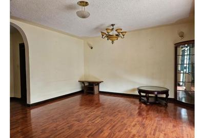 4 Bed House with En Suite in Kileleshwa - 3