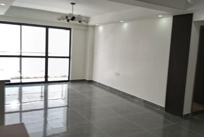 3 Bed Apartment with En Suite at Riverside - 2