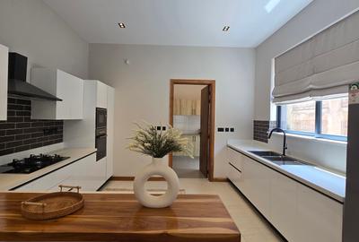 4 Bed House with En Suite at Loresho Ridge 99 - 4