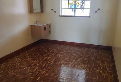 4 Bed Apartment with Borehole in Riverside