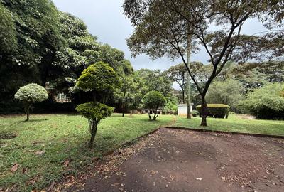 5 ac Land in Kitisuru