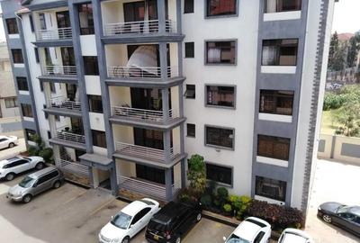 3 Bed Apartment with En Suite in Lavington - 2
