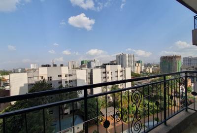 3 Bed Apartment with En Suite in Parklands - 2