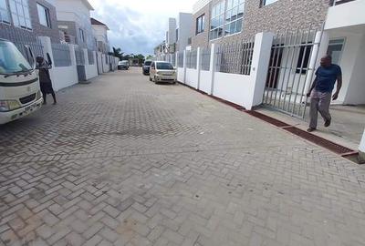 4 Bed Villa with En Suite at Bamburi Mtambo Mombasa