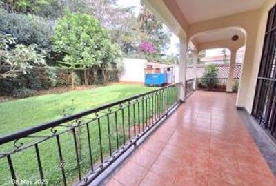 5 Bed Townhouse with En Suite at Lavington Green