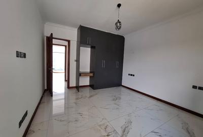 3 Bed Apartment with En Suite in Kileleshwa