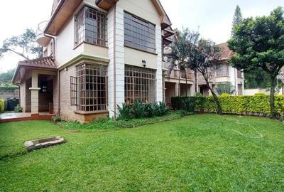 5 Bed Townhouse with En Suite at Lavington