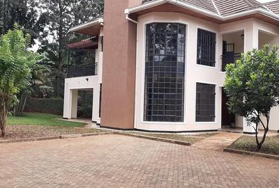 4 Bed Townhouse with En Suite in Runda