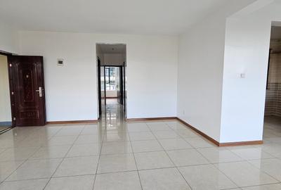 3 Bed Apartment with En Suite in Kahawa West