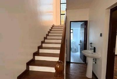 4 Bed House in Ngong - 2