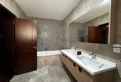 5 Bed Townhouse with En Suite in Lavington