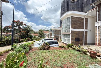 4 Bed Townhouse with En Suite at Westlands - 2