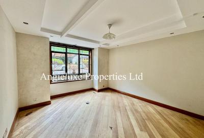 4 Bed Townhouse with En Suite at Runda