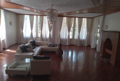 6 Bed House with En Suite at Runda Area