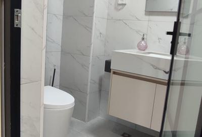 2 Bed Apartment with Swimming Pool at Wood Avenue - 4