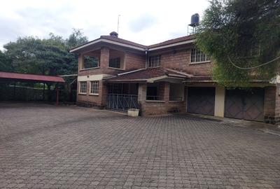 5 Bed House with En Suite at Mokoyeti South Road