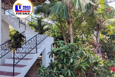 4 Bed Villa with En Suite in Watamu