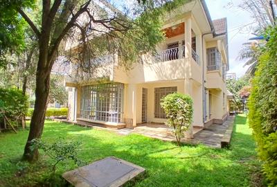 5 Bed Townhouse with En Suite at Lavington Green - 4