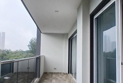 2 Bed Apartment with En Suite at Riverside Drive - 3