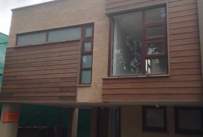 4 Bed Townhouse with En Suite in Lavington - 2