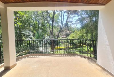 3 Bed House with En Suite at Kyuna - 2