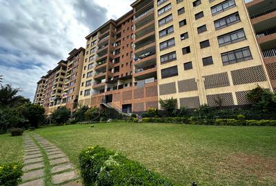 Serviced 4 Bed Apartment with En Suite at Kileleshwa