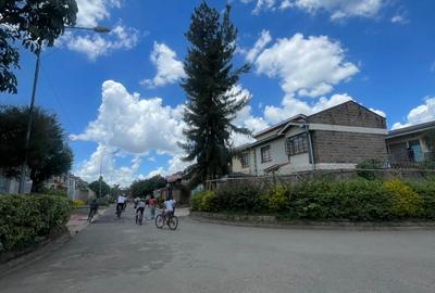 3 Bed Townhouse with En Suite in Donholm - 3