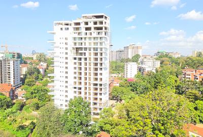2 Bed Apartment with En Suite at Riverside Drive