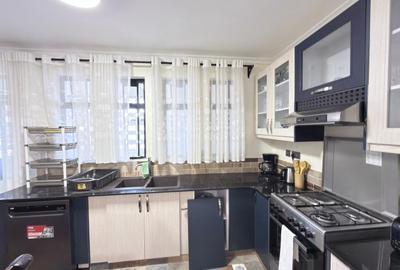 1 Bed House with En Suite in Lavington - 2