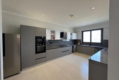 2 Bed Apartment with Swimming Pool in Nyali Area - 4