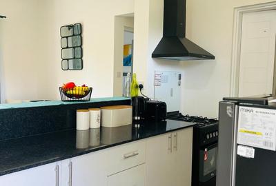 1 Bed Apartment with En Suite at Safaripark Road - 2