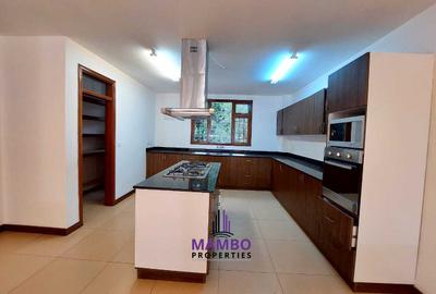 3 Bed Apartment with En Suite at Riverside Drive - 3