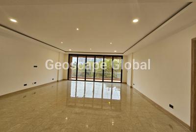 4 Bed Apartment with En Suite in Spring Valley
