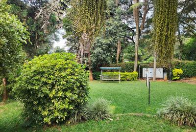 6 Bed House with En Suite in Nyari - 2