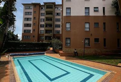 4 Bed Apartment with En Suite in Brookside - 2