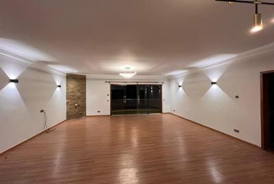 3 Bed Apartment with En Suite at Gatundu Road - 4