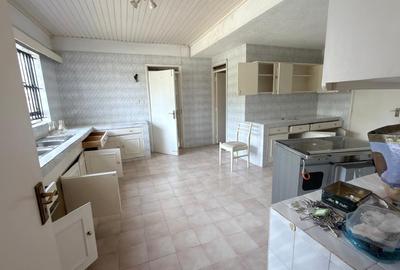 5 Bed House with En Suite in Gigiri - 3