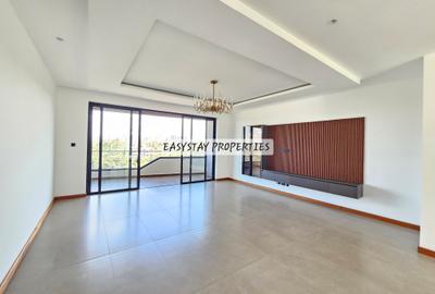 4 Bed Apartment with En Suite in Riverside - 2
