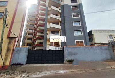 2 Bed Apartment with En Suite in Parklands