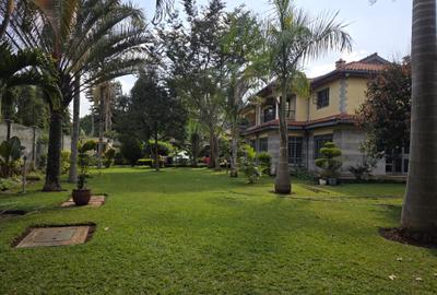4 Bed House with En Suite in Runda - 2