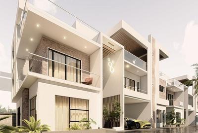 6 Bed Villa with En Suite in Lavington - 2