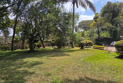 5 Bed House with En Suite in Runda - 3