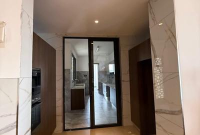 4 Bed Apartment with En Suite in Riverside - 4