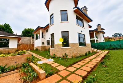 5 Bed House with En Suite in Nyari - 2