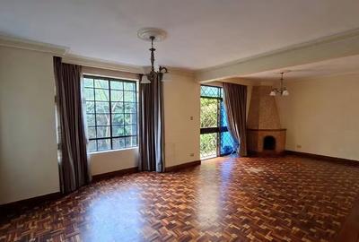 4 Bed Townhouse with En Suite in Lavington - 2
