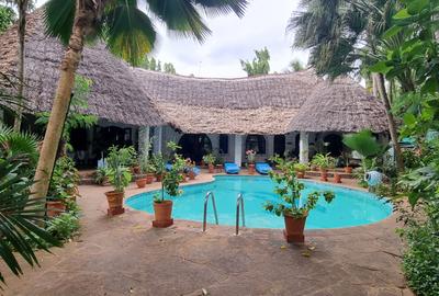 3 Bed Villa with En Suite at La-Marina - 3