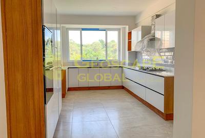 4 Bed Apartment with En Suite in Westlands Area - 3