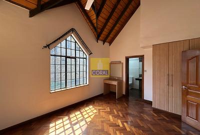 5 Bed Townhouse in Lavington - 4